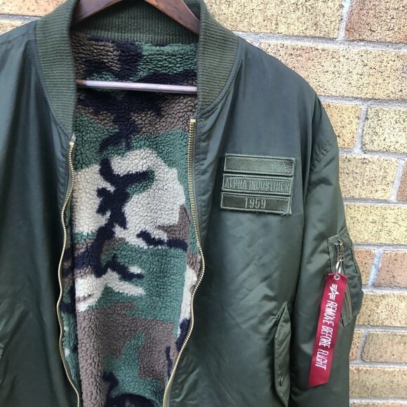 Alpha Industries MA-1 Reversible Sherpa Fleece Camo Jacket Large - Picture 9 of 15